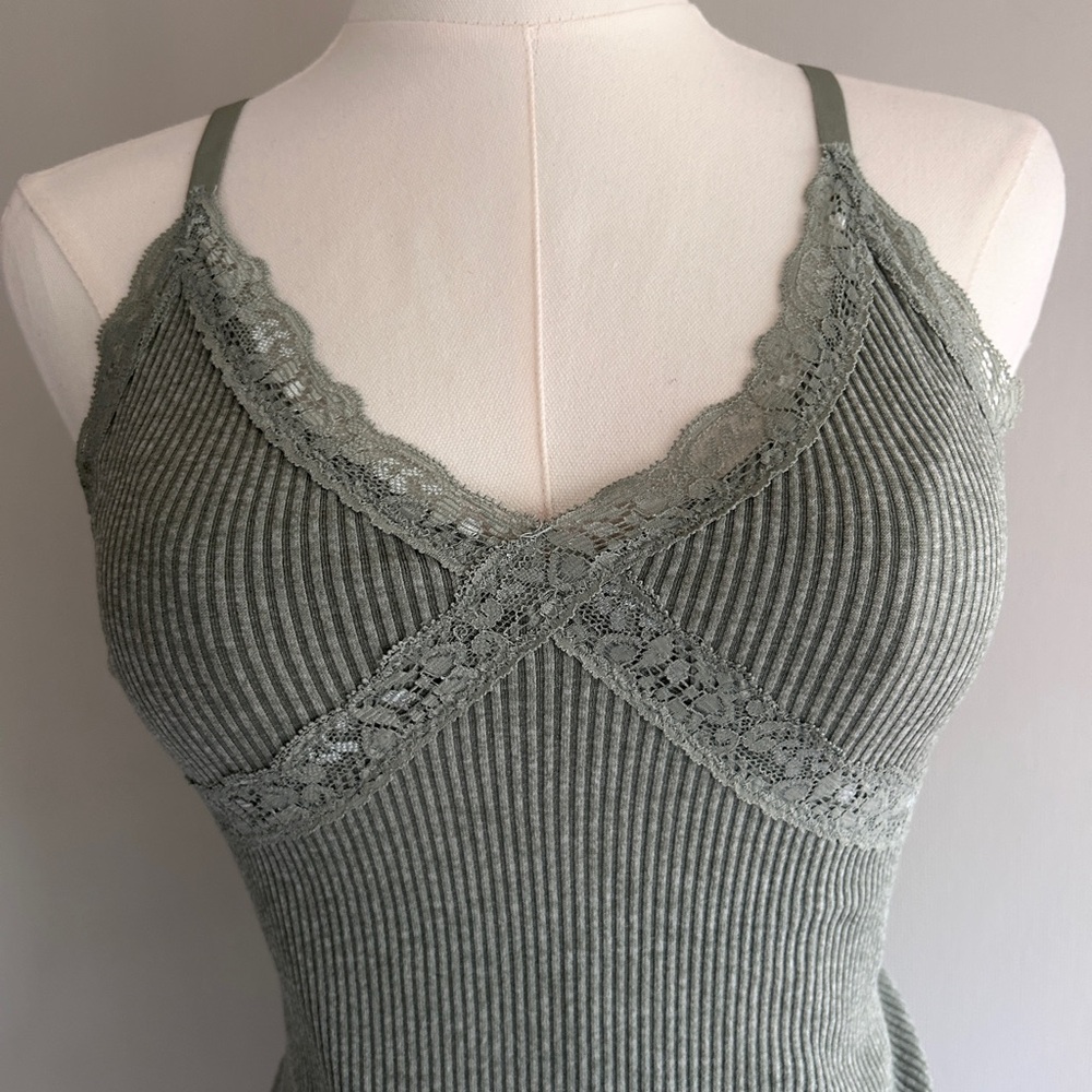 GYPSY & JADE Babydoll Lace Trim Cami Ruffle Hem Tank Y2K Coquette Fairy | S / M - Picture 4 of 10